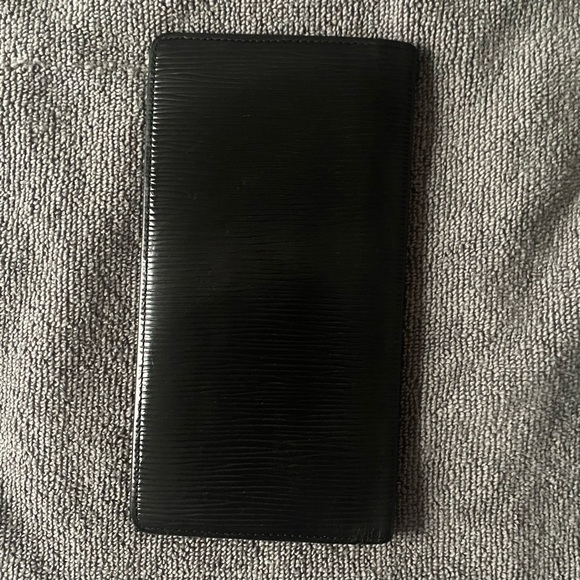 Louis Vuitton Black Epi Brazza Wallet - Picture 3 of 10